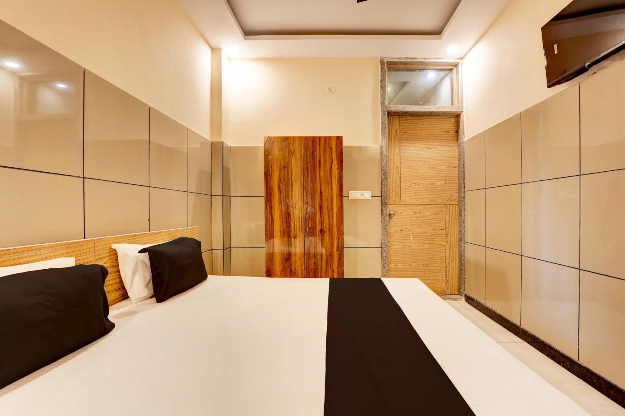 Hotel O 7 Lucknow Exterior photo